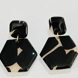 Elegant Black and Cream Earrings